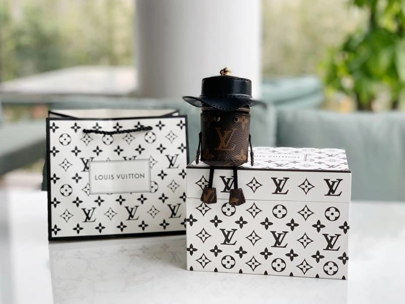 Breathable Louis Vuitton Ornaments 269799