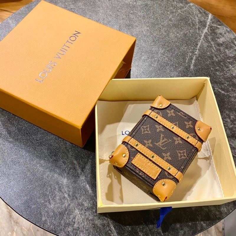 Original Louis Vuitton Ornaments 269788