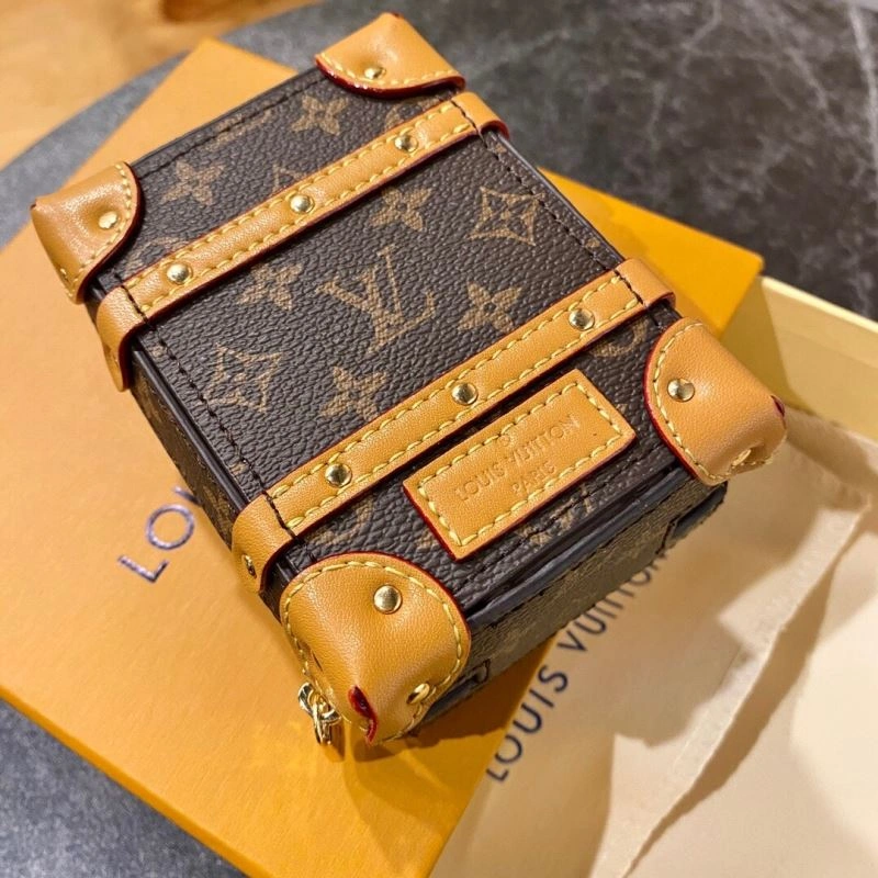 Original Louis Vuitton Ornaments 269788
