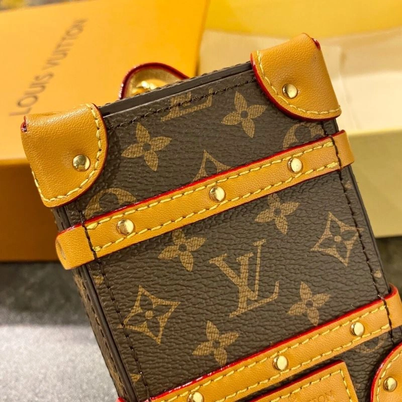 Original Louis Vuitton Ornaments 269788