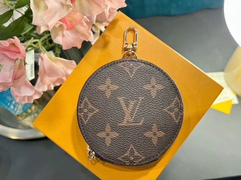 Louis Vuitton Ornaments ModernLook 269786