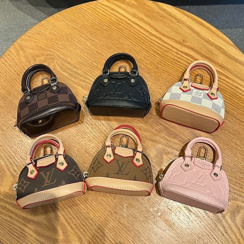 Louis Vuitton Ornaments Trendy 269769