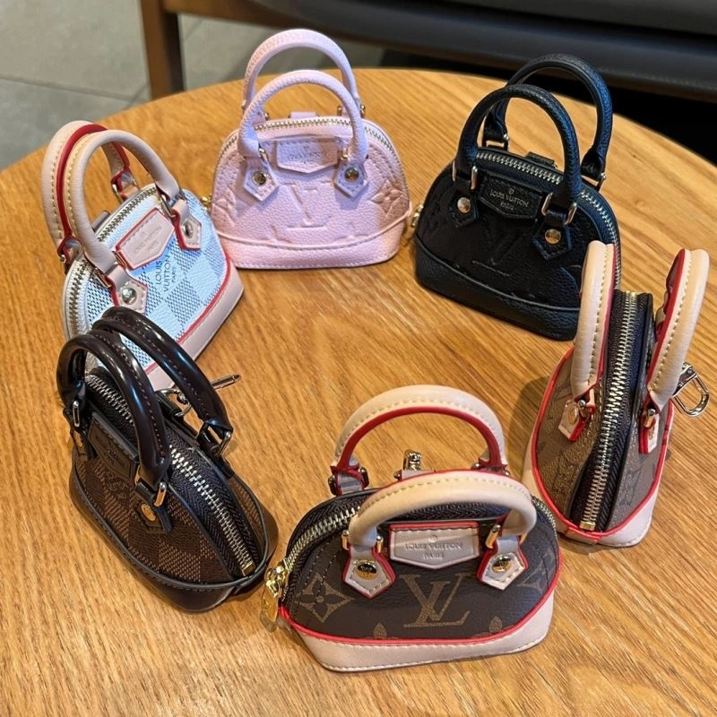 Louis Vuitton Ornaments Trendy 269769