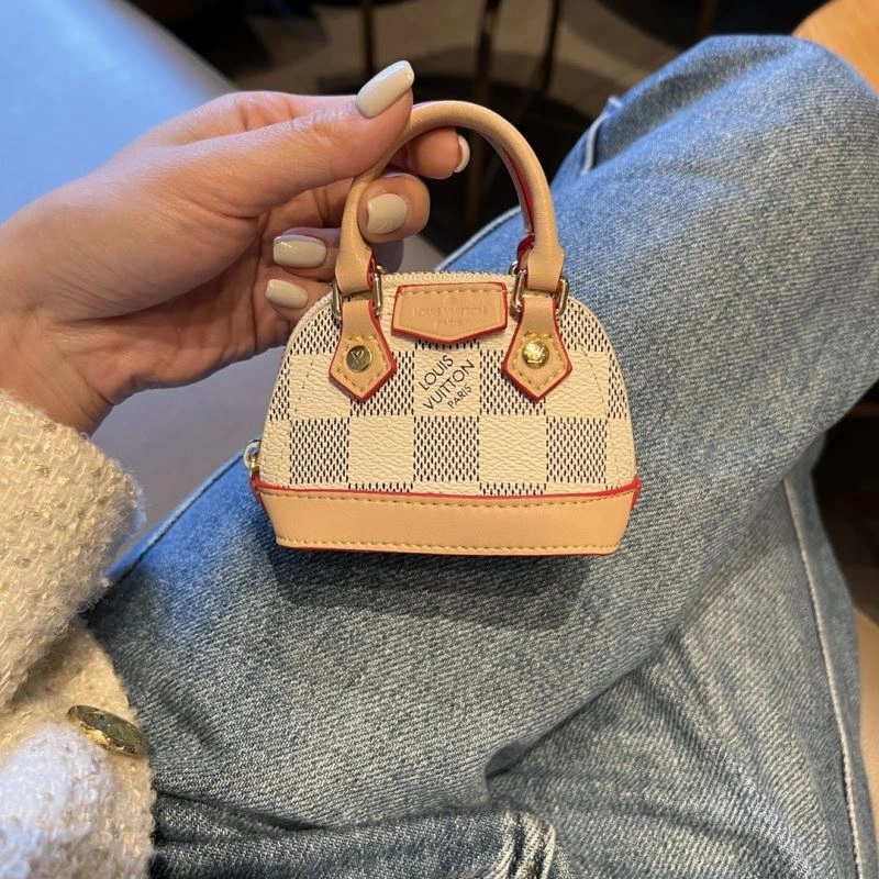 Louis Vuitton Ornaments Trendy 269769