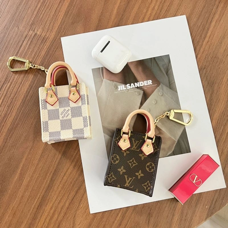 Louis Vuitton Ornaments Effortless 269760