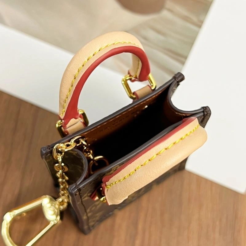 Louis Vuitton Ornaments Effortless 269760