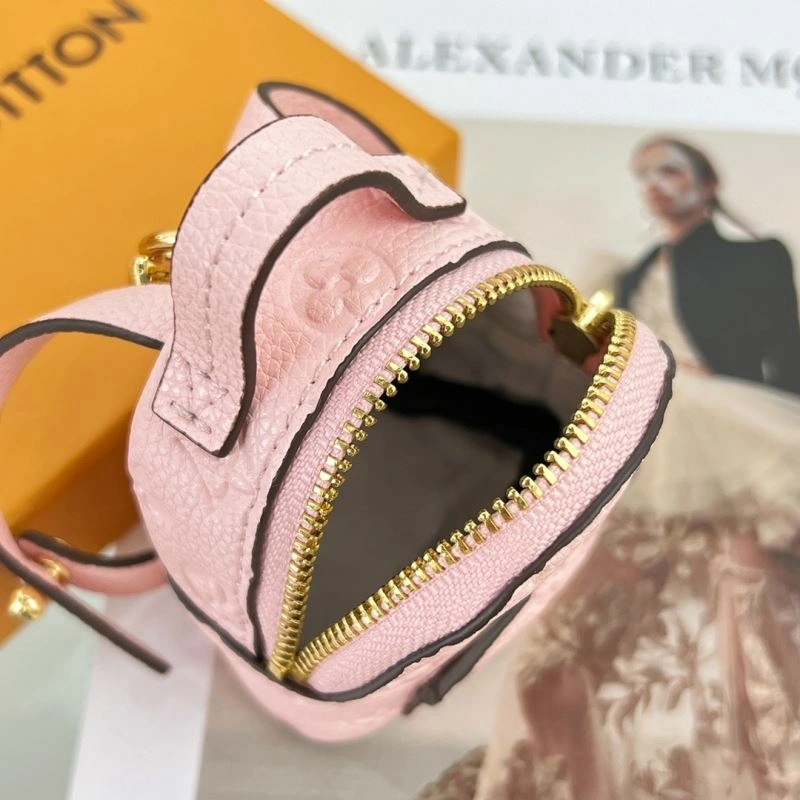 Louis Vuitton Ornaments Neat 269756