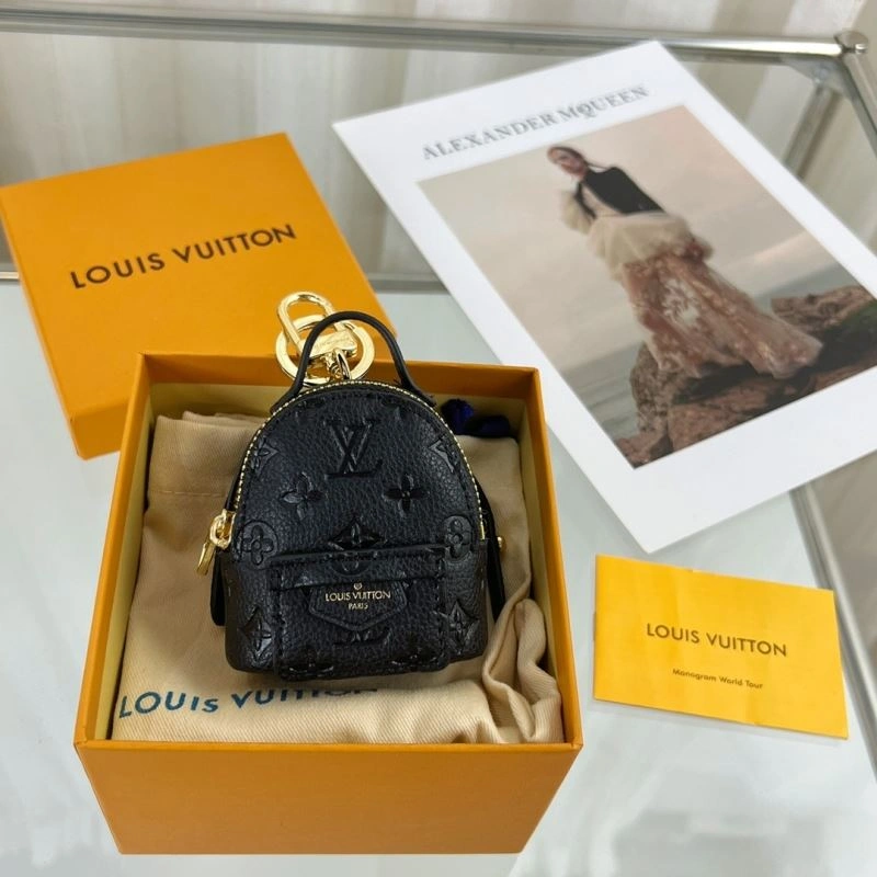 Stretchable Louis Vuitton Ornaments 269768