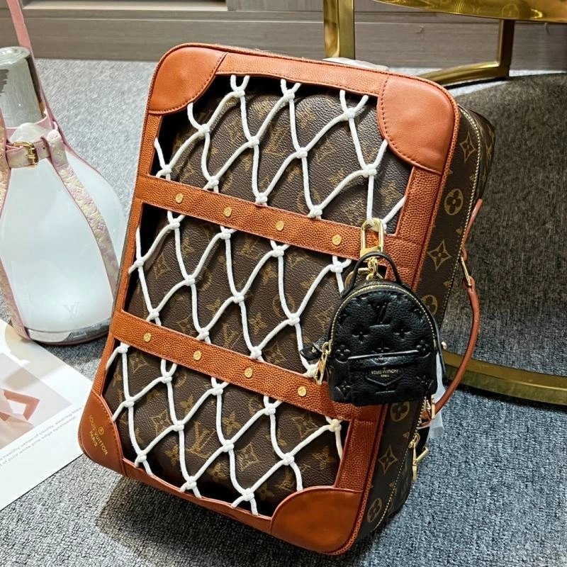 Stretchable Louis Vuitton Ornaments 269768