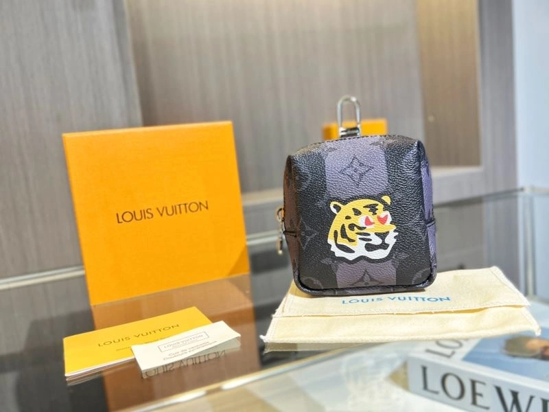 Louis Vuitton Ornaments Elegant 269759