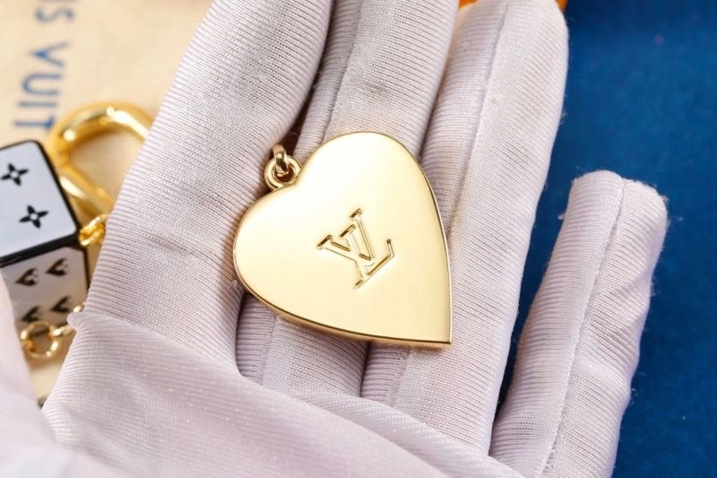Louis Vuitton Ornaments Fashionable 269758