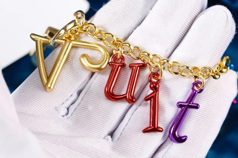 Chic Louis Vuitton Ornaments 270407