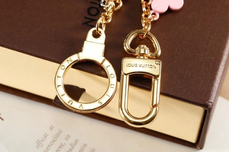 Louis Vuitton Ornaments Unisex 270386