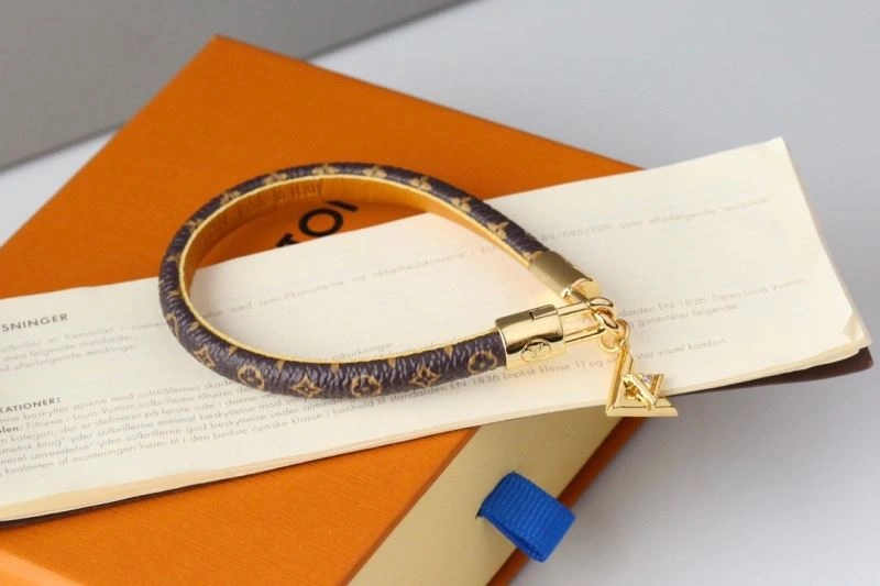 Louis Vuitton Ornaments Seasonal 269522