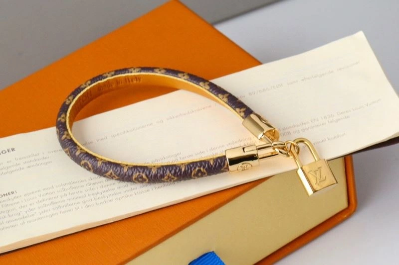 Louis Vuitton Ornaments Seasonal 269522
