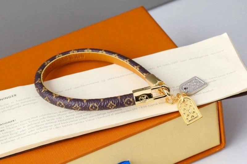 Louis Vuitton Ornaments Seasonal 269522