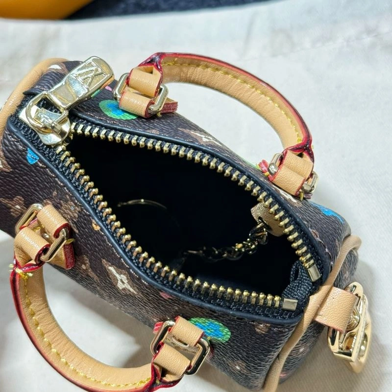 Louis Vuitton Ornaments Versatile 270332