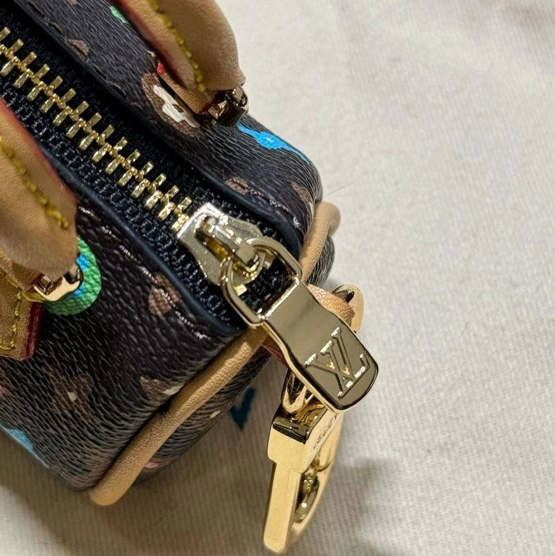 Louis Vuitton Ornaments Versatile 270332