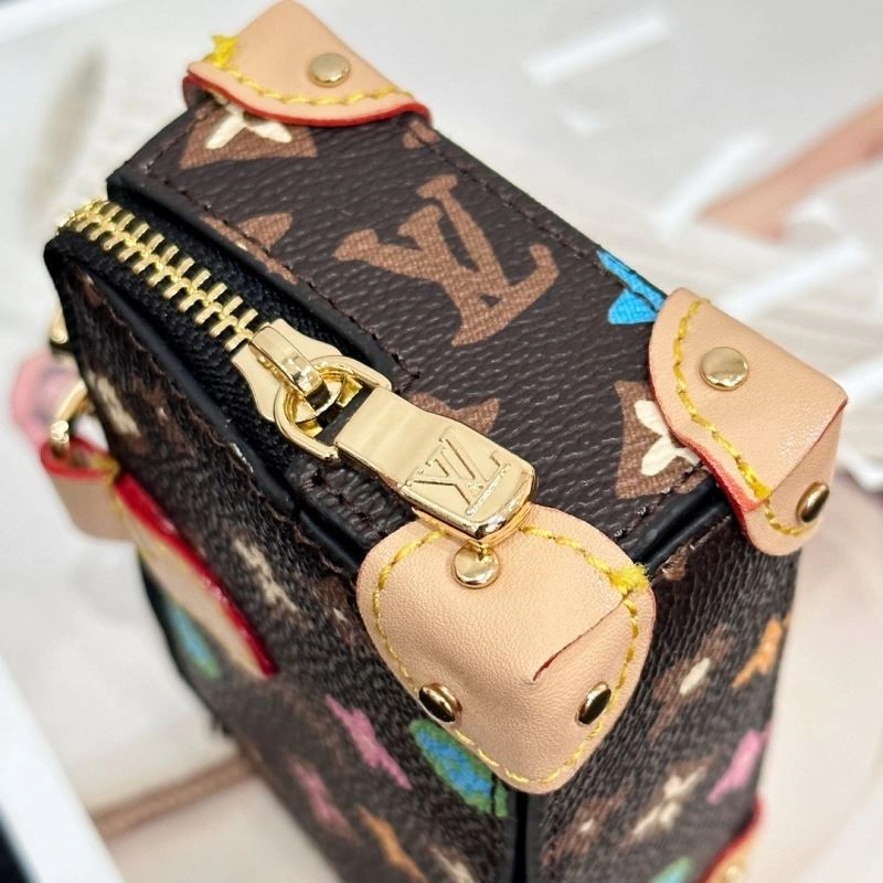 FashionForward Louis Vuitton Ornaments 270328