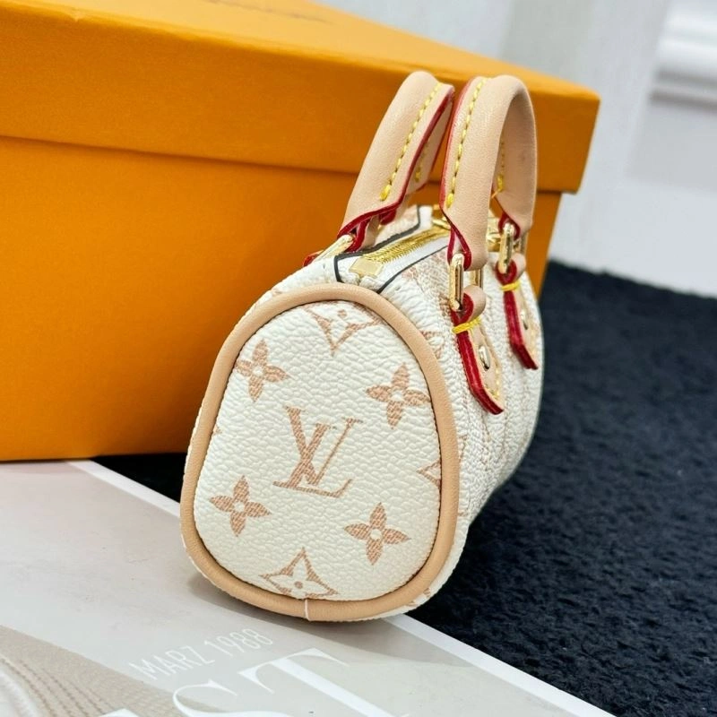 Louis Vuitton Ornaments OnTrend 270311