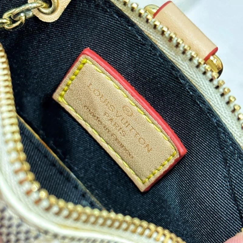 Louis Vuitton Ornaments Flexible 270299