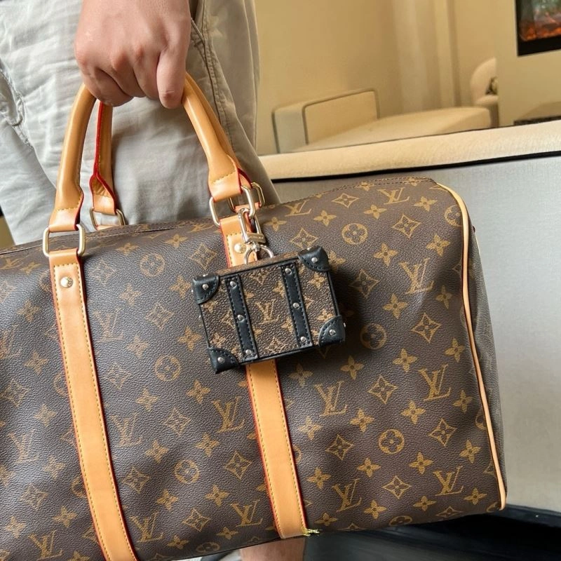 Effortless Louis Vuitton Ornaments 270303