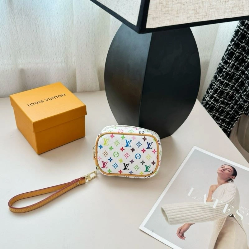QuickDry Louis Vuitton Ornaments 270304