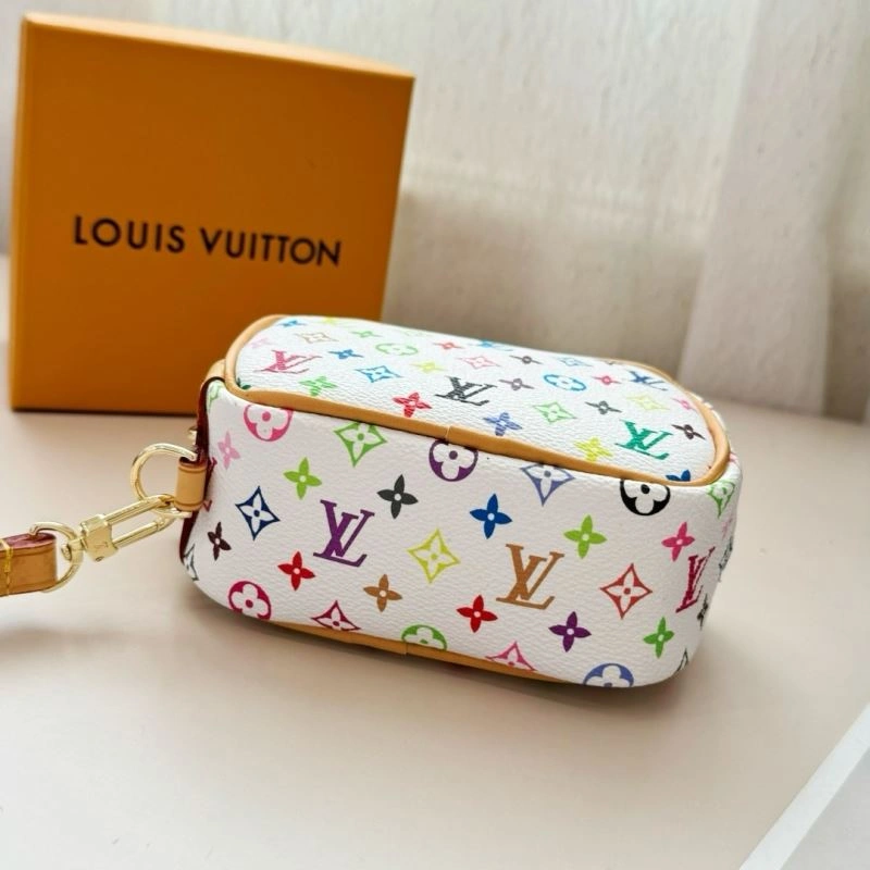 QuickDry Louis Vuitton Ornaments 270304