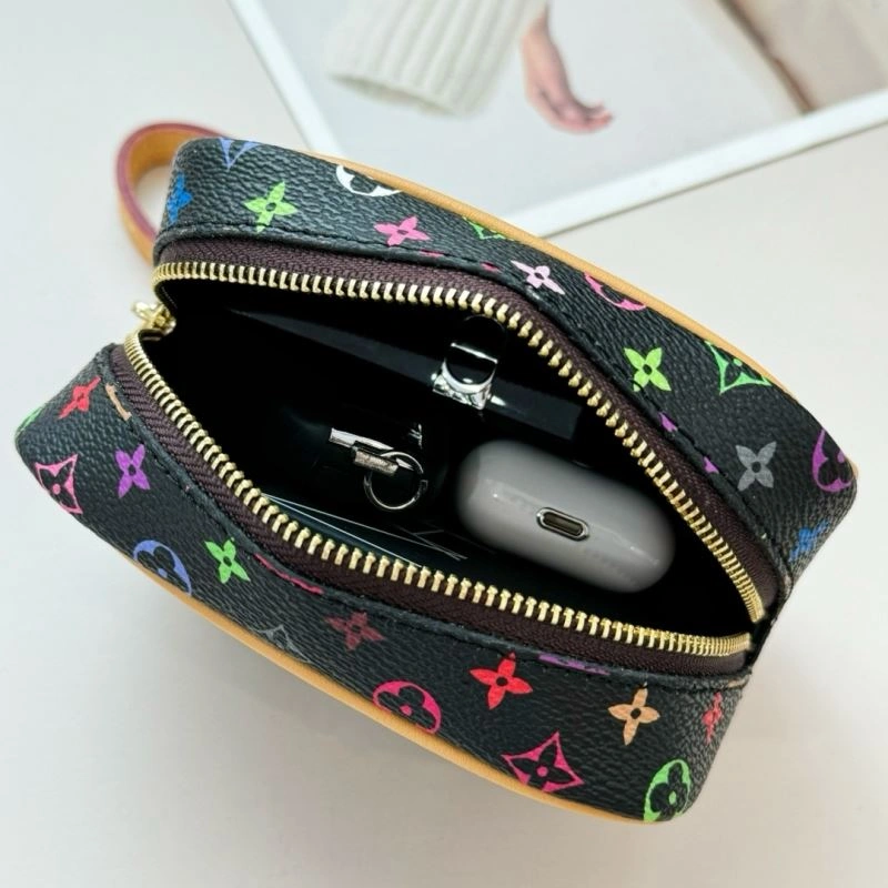 Louis Vuitton Ornaments ZipUp 270301