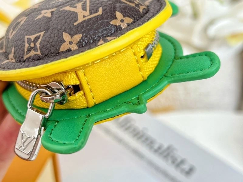 Louis Vuitton Ornaments FreshLook 270319