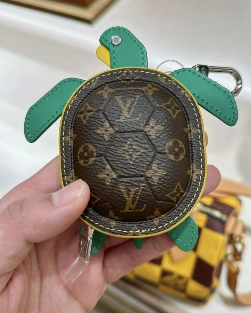 Lightweight Louis Vuitton Ornaments 270310