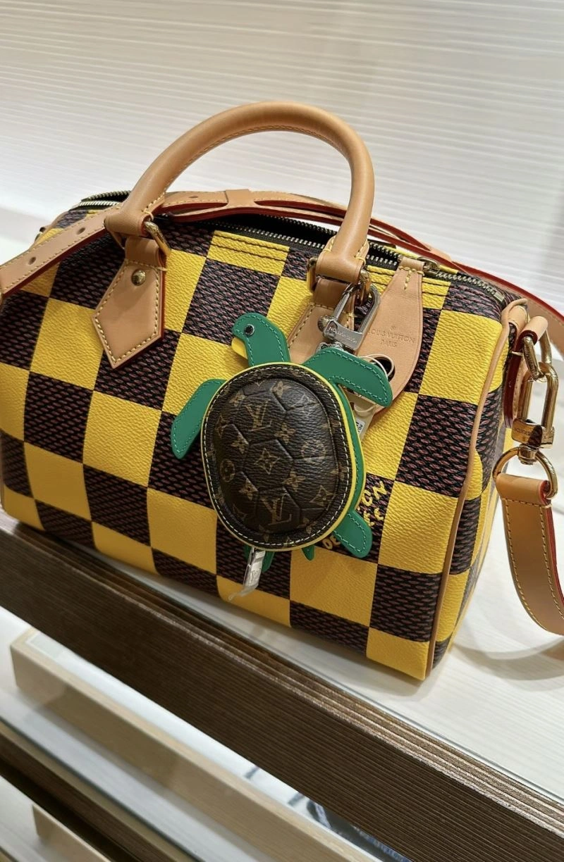 Lightweight Louis Vuitton Ornaments 270310