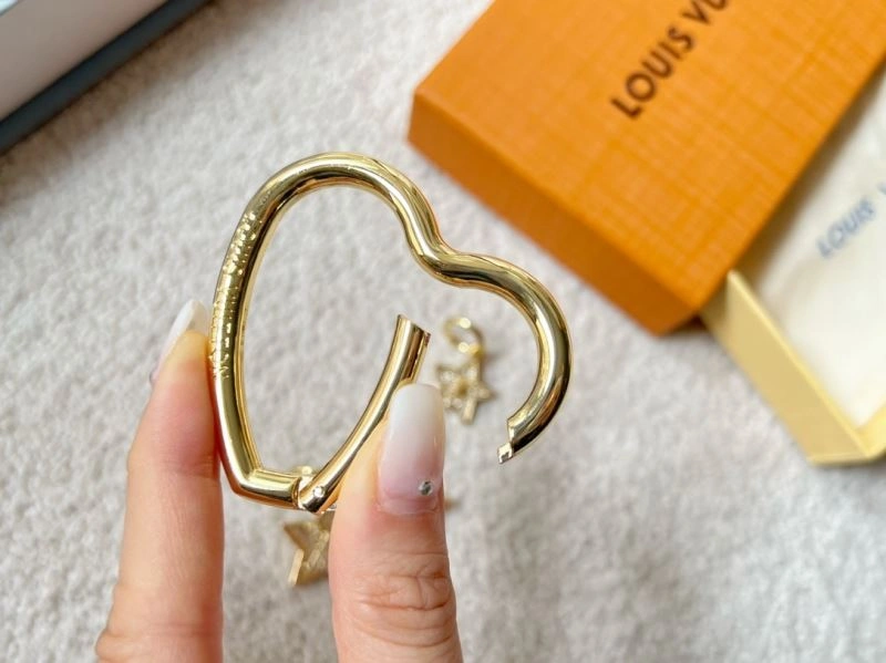 Flexible Louis Vuitton Ornaments 270298