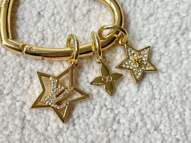Flexible Louis Vuitton Ornaments 270298