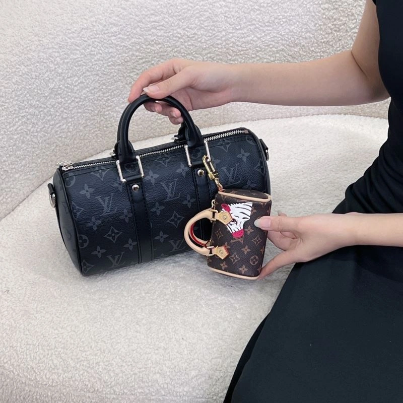 Louis Vuitton Ornaments EyeCatching 270292