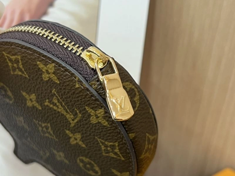 Louis Vuitton Ornaments RelaxedFit 270286