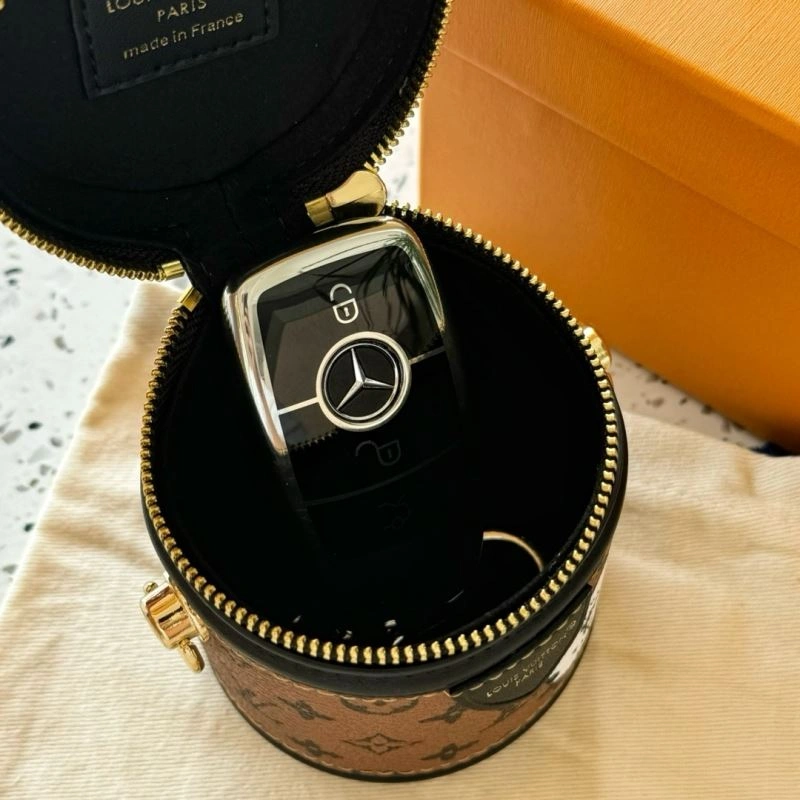 EasyMatch Louis Vuitton Ornaments 270281