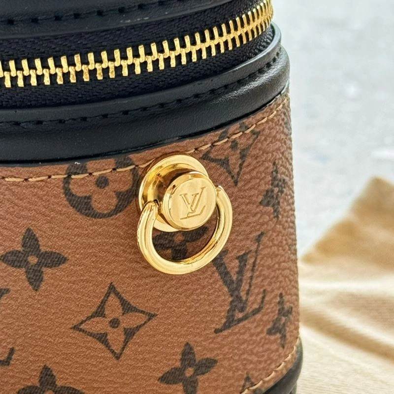 EasyMatch Louis Vuitton Ornaments 270281