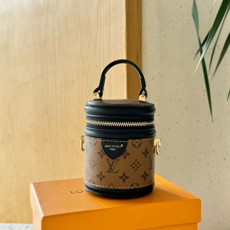 Packable Louis Vuitton Ornaments 270284