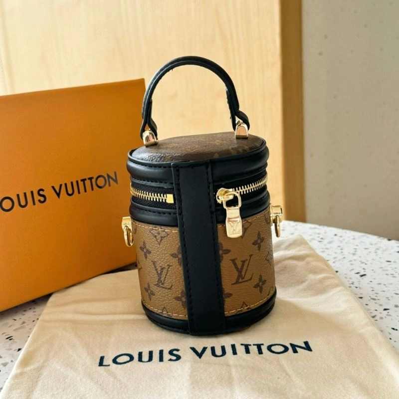 Packable Louis Vuitton Ornaments 270284
