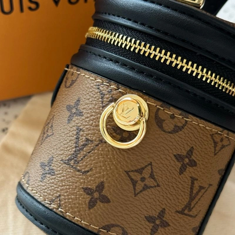 Packable Louis Vuitton Ornaments 270284