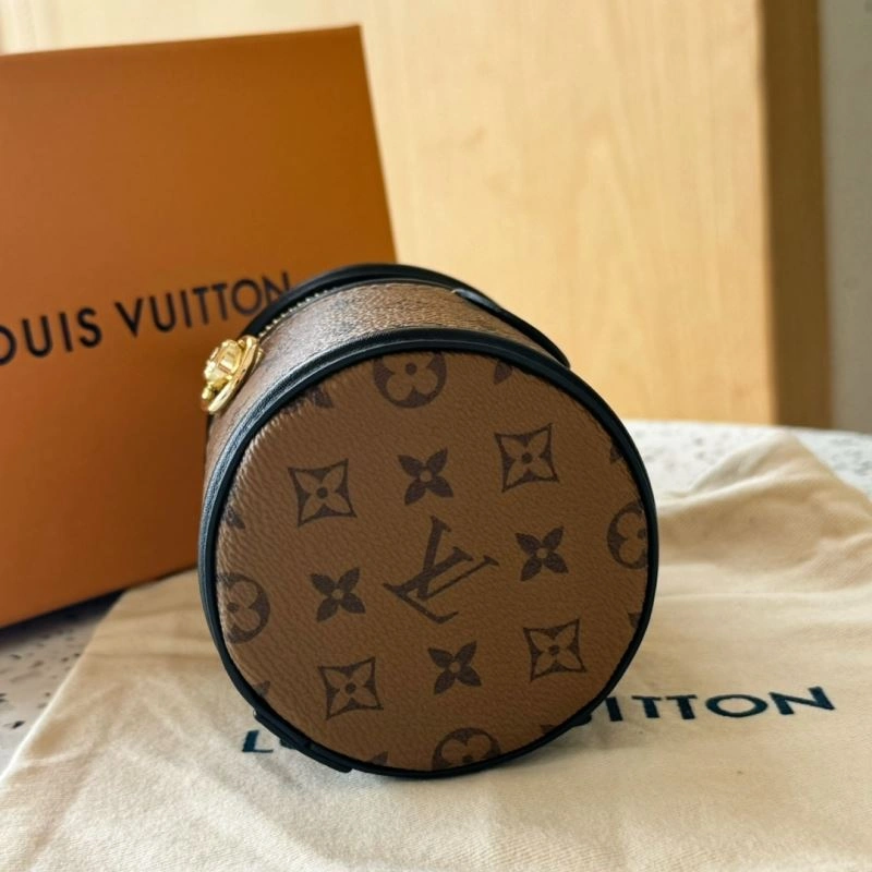 Packable Louis Vuitton Ornaments 270284