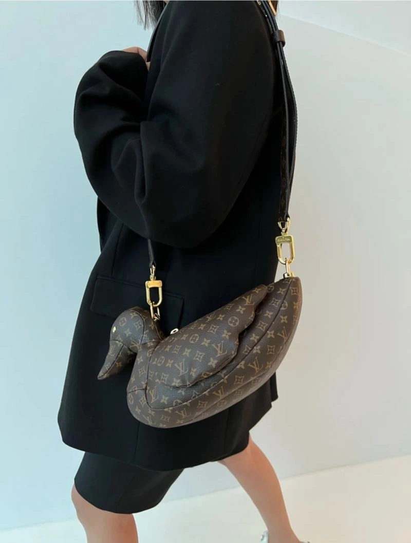 Breathable Louis Vuitton Ornaments 270274