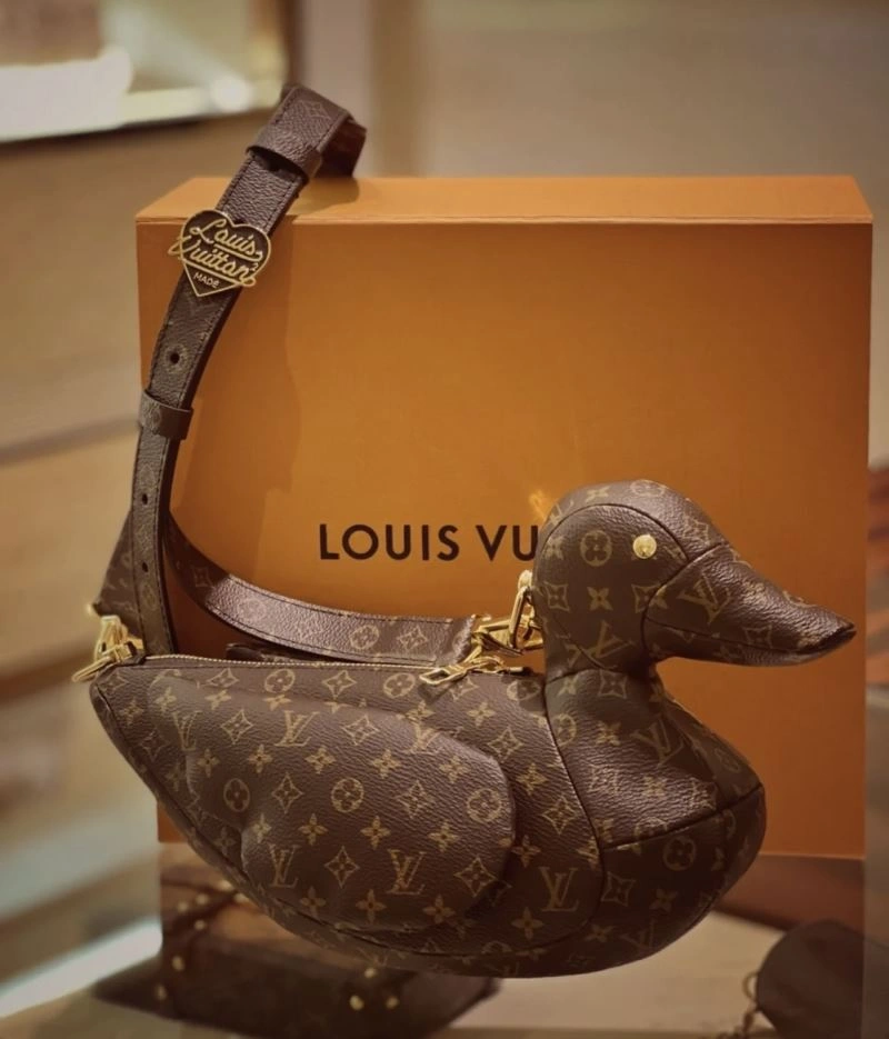 Breathable Louis Vuitton Ornaments 270274