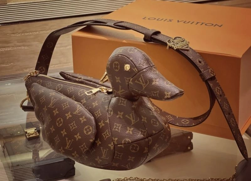 Breathable Louis Vuitton Ornaments 270274