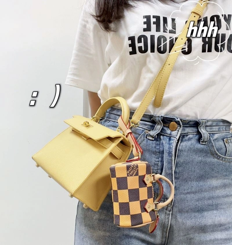 Louis Vuitton Ornaments Cozy 270258