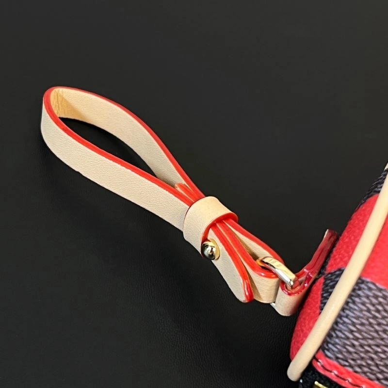 Louis Vuitton Ornaments StreetReady 270267