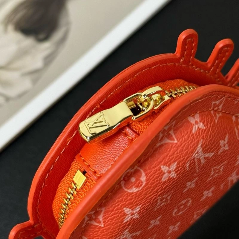 Versatile Louis Vuitton Ornaments 270255