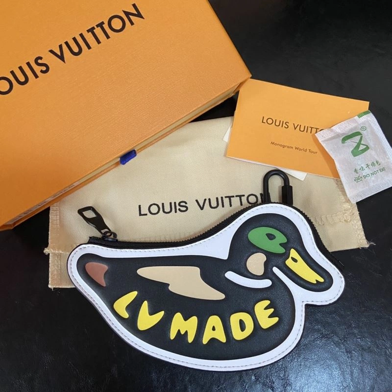 Louis Vuitton Ornaments Comfortable 269988