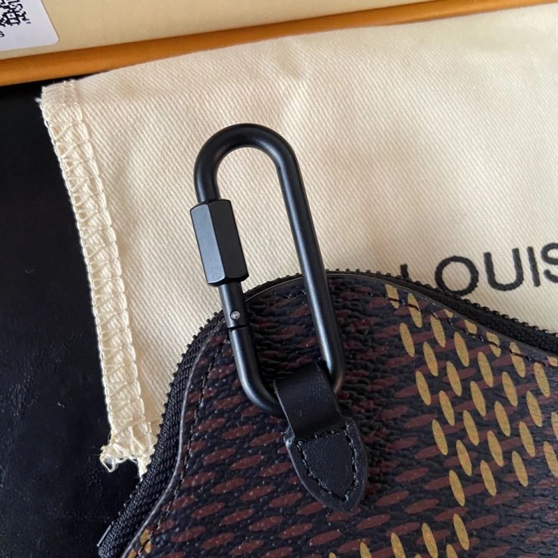 Louis Vuitton Ornaments Comfortable 269988